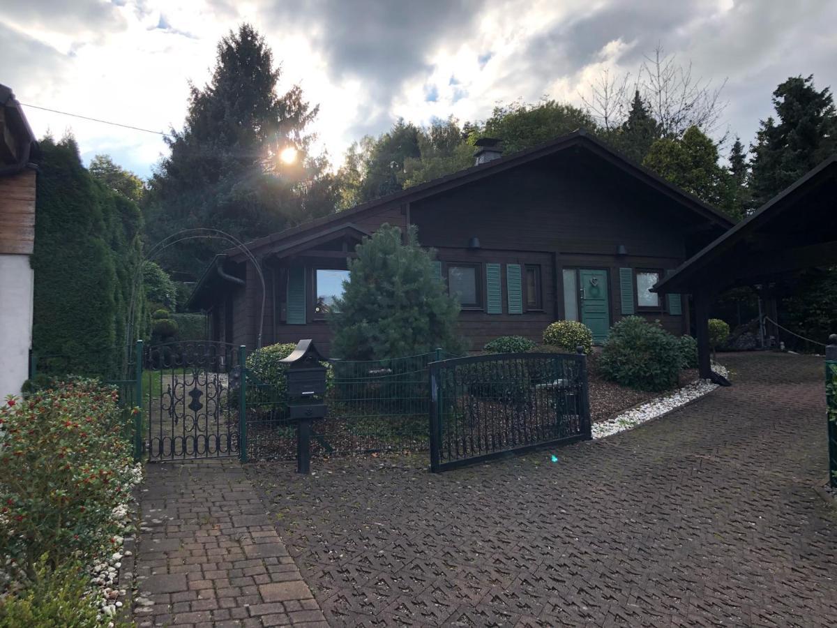 Gemuetliches Holzhaus In Idyllischer Lage Ruppichteroth Eksteriør bilde